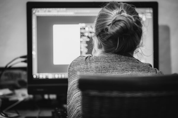 Social Medias Untapped Niche Markets: Building Empires