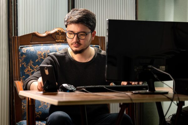 Freelance Platforms: Beyond The Algorithm, Building Real Connections